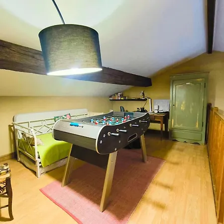 Maison De 12 Personnes Champniers (Charente)