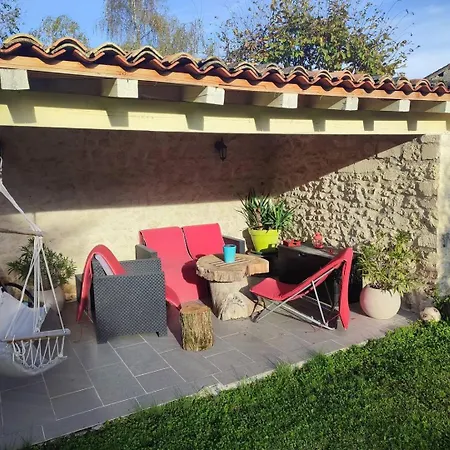 Maison De 12 Personnes Feriehus Champniers (Charente)