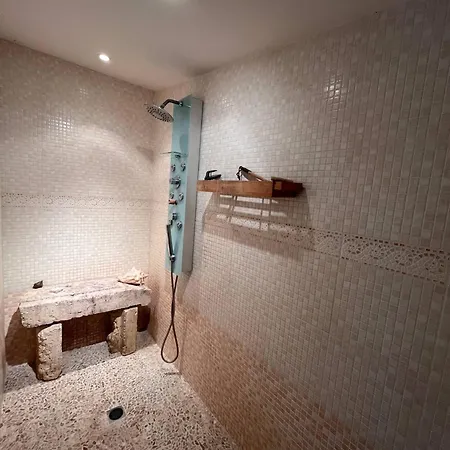 Maison De 12 Personnes