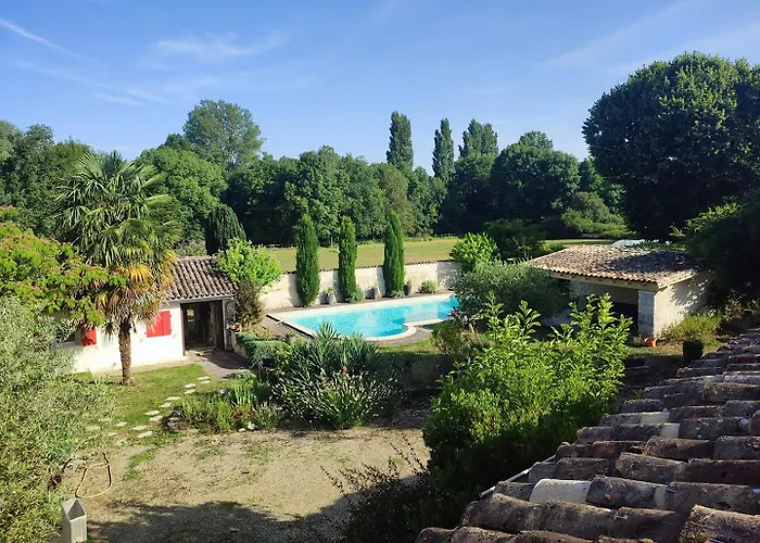 Maison De 12 Personnes بيت للعطل